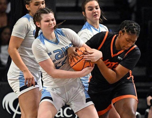 030625-mnh-sports-bkh-eastburkegirls-regionalsreturn-p1
